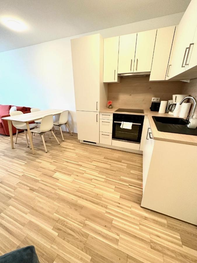 Forsthaus 30 Free Garage Apartment เวียนนา ภายนอก รูปภาพ